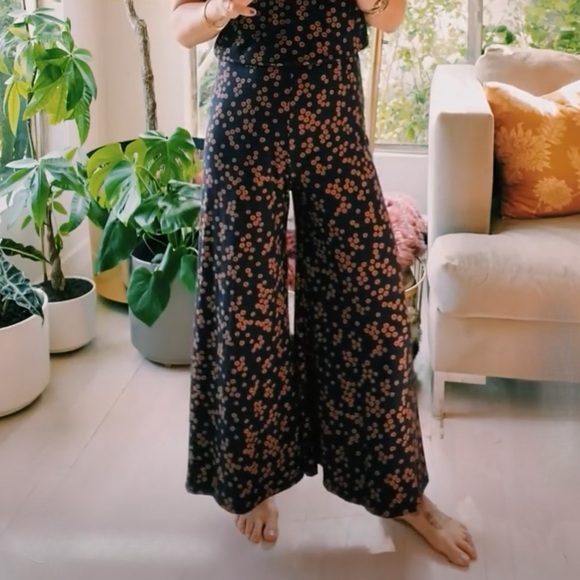 Novella Royale jumpsuit - Picture 9 of 10